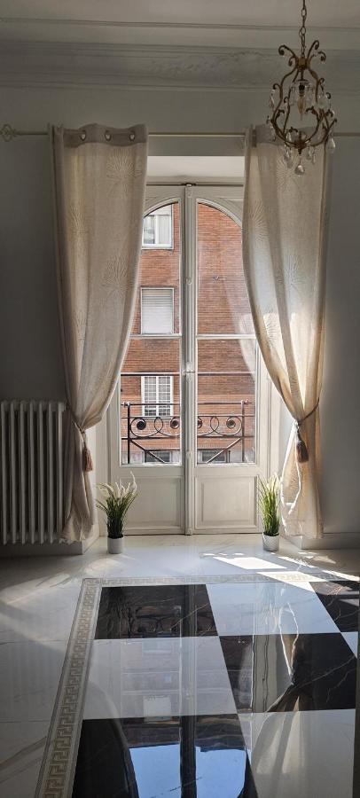 Elegante Monolocale - Macchi 1920 Apartment Milan Bagian luar foto