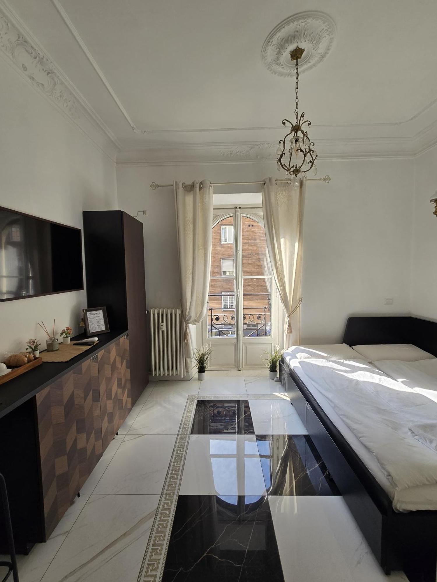 Elegante Monolocale - Macchi 1920 Apartment Milan Bagian luar foto